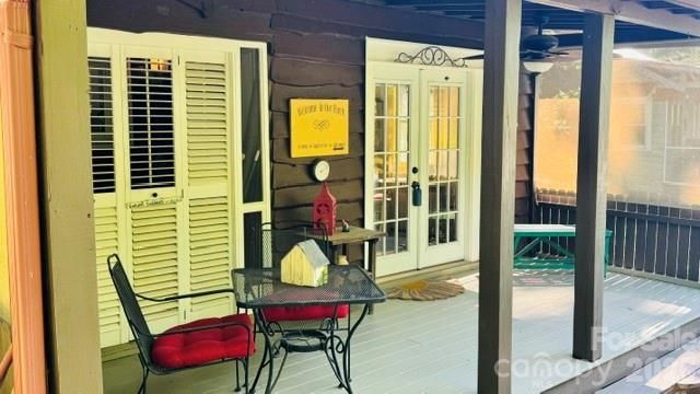 23 Leatherwood Lane, Hendersonville, NC 28739