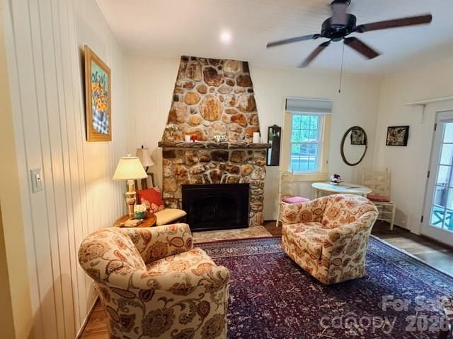 23 Leatherwood Lane, Hendersonville, NC 28739
