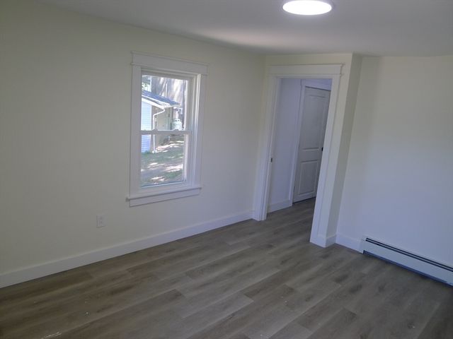 4 Cranberry Meadow Shore Rd, Charlton, MA 01507