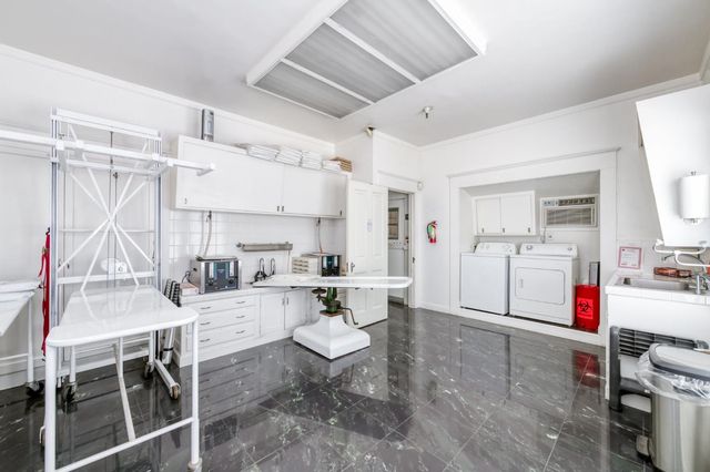 916 E Divisadero Street, Fresno, CA 93721