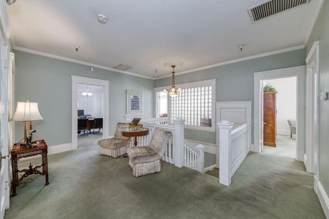 916 E Divisadero Street, Fresno, CA 93721