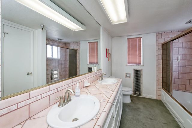 916 E Divisadero Street, Fresno, CA 93721