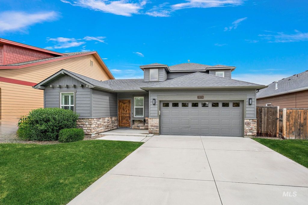 10130 W Brownstone Dr, Boise, ID 83709 photo 2