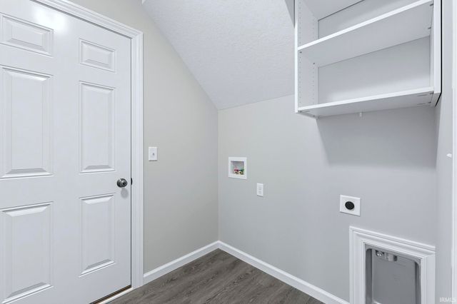 1155 Lagonda Trail, Fort Wayne, IN 46818