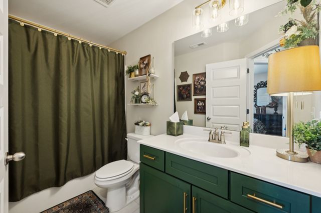 214 Mansfield Dr, Gallatin, TN 37066