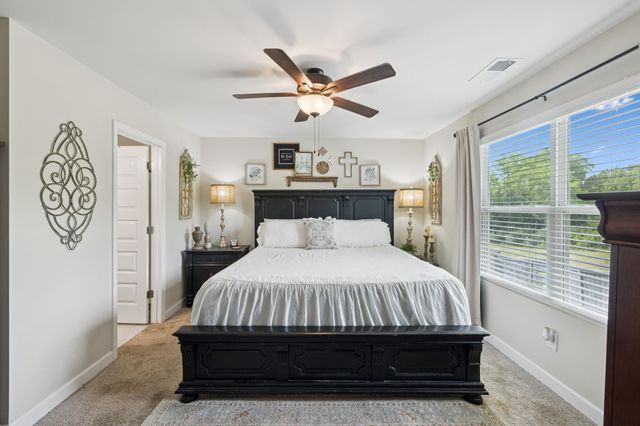 214 Mansfield Dr, Gallatin, TN 37066