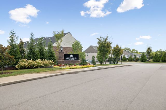 214 Mansfield Dr, Gallatin, TN 37066