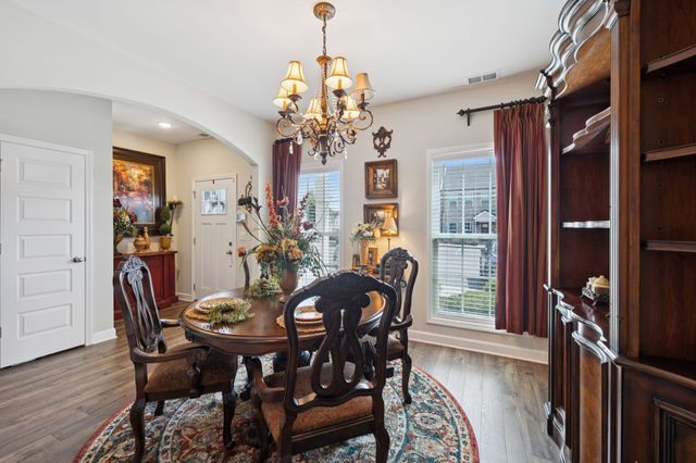 214 Mansfield Dr, Gallatin, TN 37066