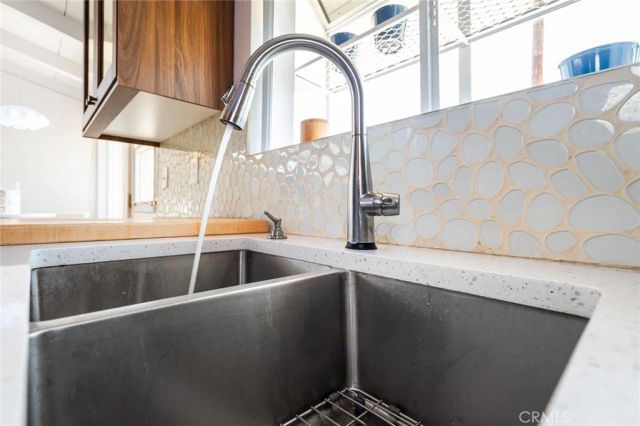 19800 Friar, Woodland Hills, CA 91367