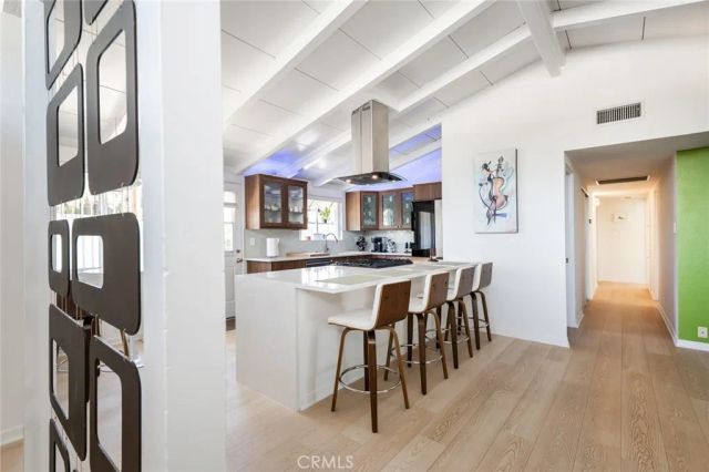 19800 Friar, Woodland Hills, CA 91367