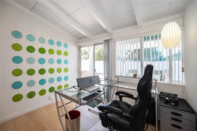 19800 Friar, Woodland Hills, CA 91367
