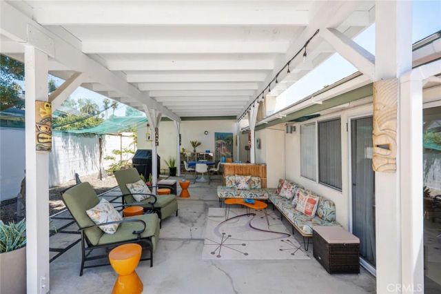 19800 Friar, Woodland Hills, CA 91367