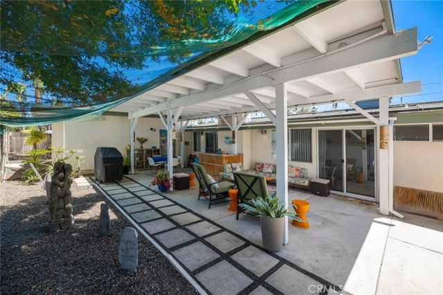 19800 Friar, Woodland Hills, CA 91367