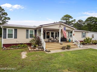 339 E Southwinds Drive, Newport, NC 28570
