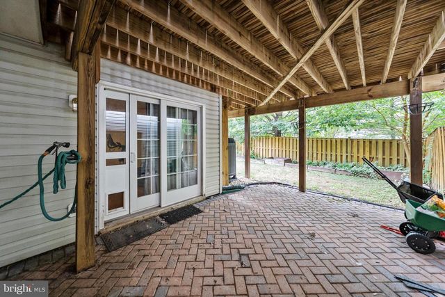 670 MCLEARY SQ SE, Leesburg, VA 20175