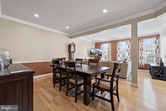 670 MCLEARY SQ SE, Leesburg, VA 20175