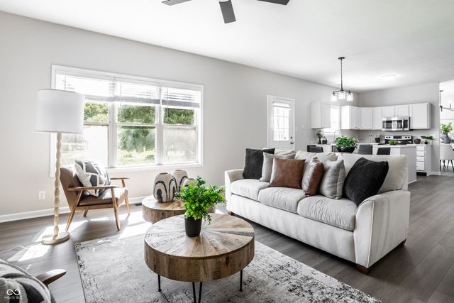 10887 Parrot Court, Fishers, IN 46037