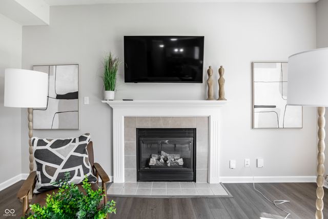 10887 Parrot Court, Fishers, IN 46037