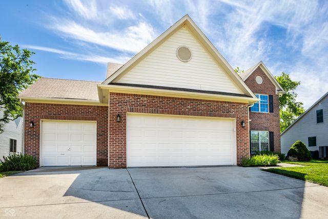 10887 Parrot Court, Fishers, IN 46037