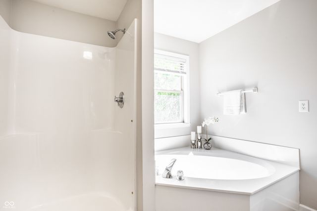 10887 Parrot Court, Fishers, IN 46037