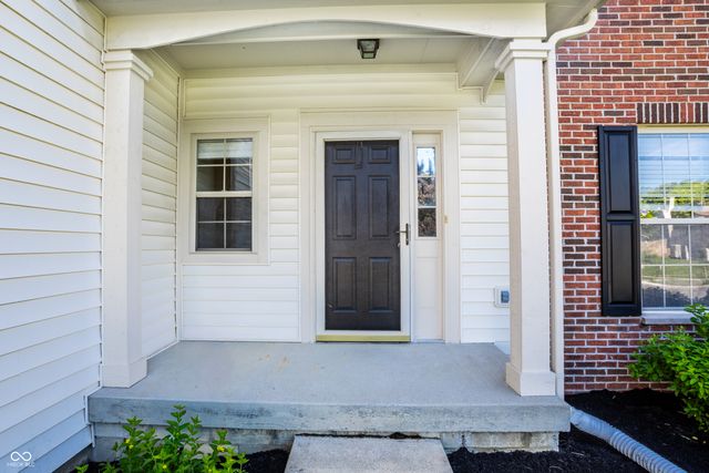 10887 Parrot Court, Fishers, IN 46037