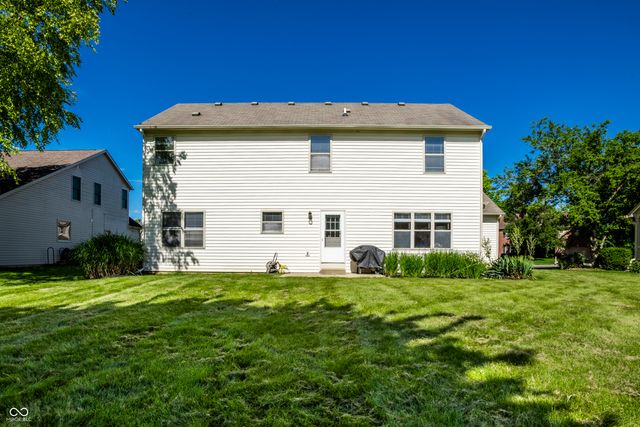 10887 Parrot Court, Fishers, IN 46037