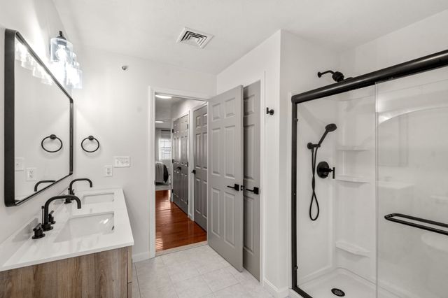 404 Tamarack Lane 404, Abington, MA 02351
