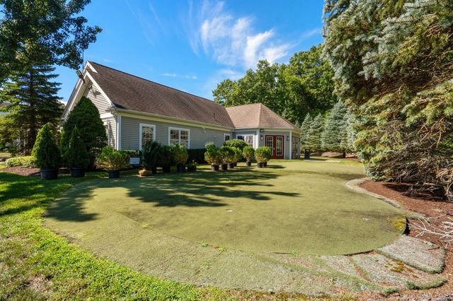 404 Tamarack Lane 404, Abington, MA 02351