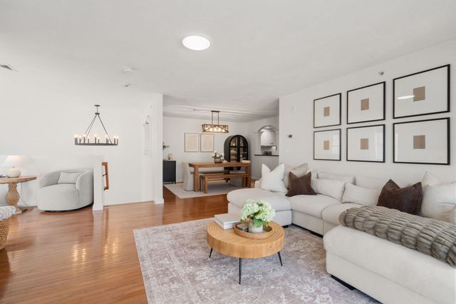 404 Tamarack Lane 404, Abington, MA 02351