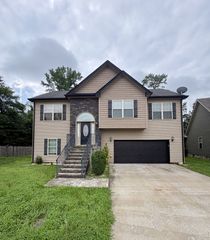 3728 Crisscross Ct, Clarksville, TN 37040