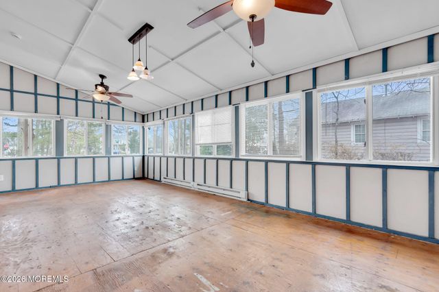 212 Swan Boulevard, Toms River, NJ 08753