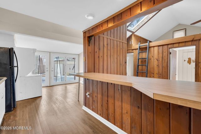 212 Swan Boulevard, Toms River, NJ 08753