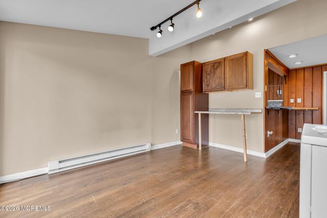 212 Swan Boulevard, Toms River, NJ 08753