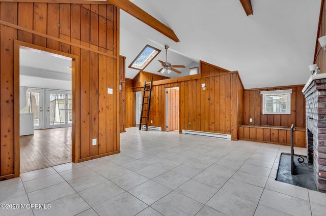 212 Swan Boulevard, Toms River, NJ 08753