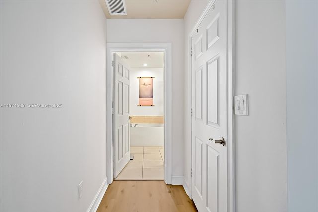 3001 NE 185th Street 135, Aventura, FL 33180