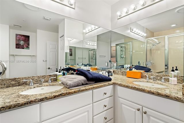 3001 NE 185th Street 135, Aventura, FL 33180