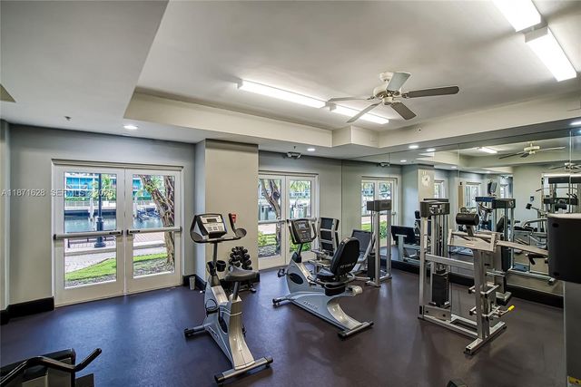 3001 NE 185th Street 135, Aventura, FL 33180