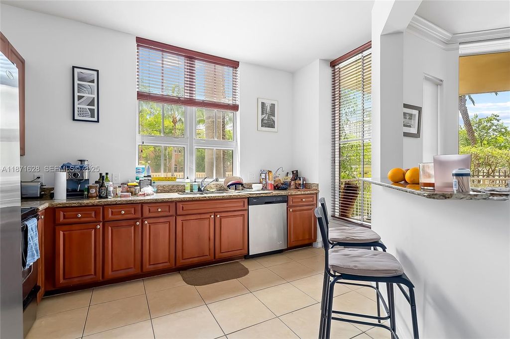 3001 NE 185th Street 135, Aventura, FL 33180