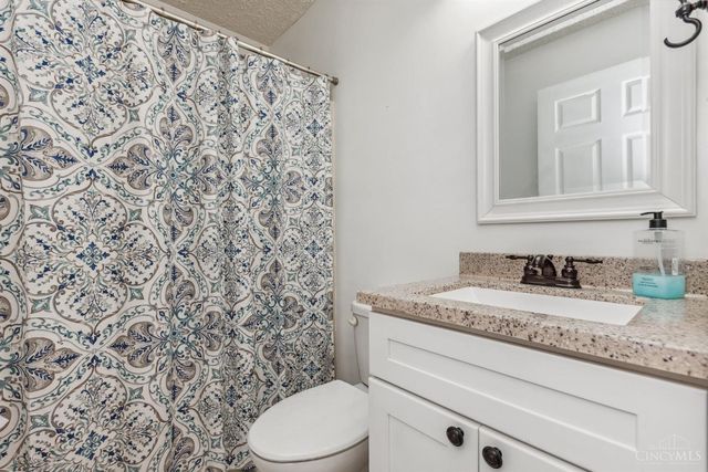 314 Waynoka Drive, Franklin Twp, OH 45171