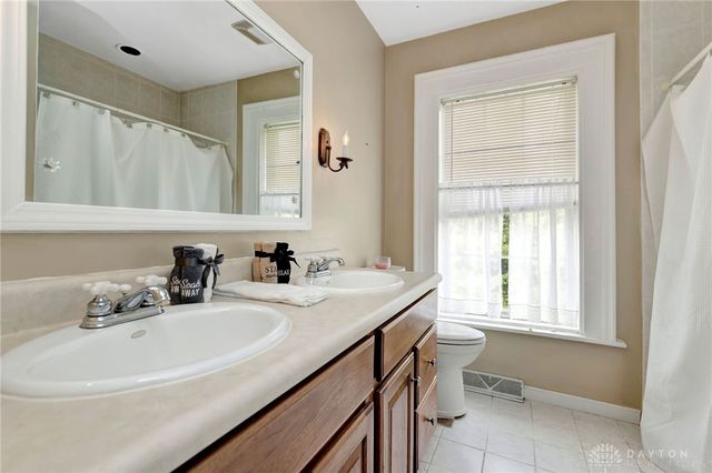 1675 Middletown Eaton Road, Middletown, OH 45042