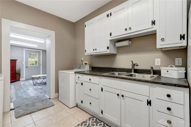 1675 Middletown Eaton Road, Middletown, OH 45042