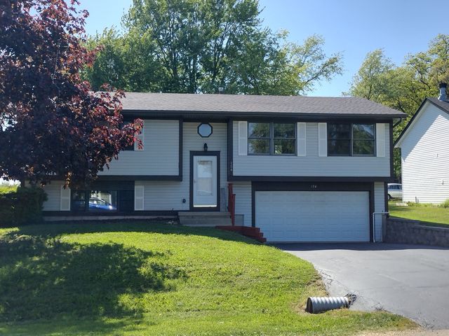 154 Columbia Street NW, Poplar Grove, IL 61065