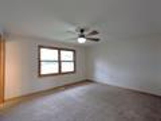154 Columbia Street NW, Poplar Grove, IL 61065