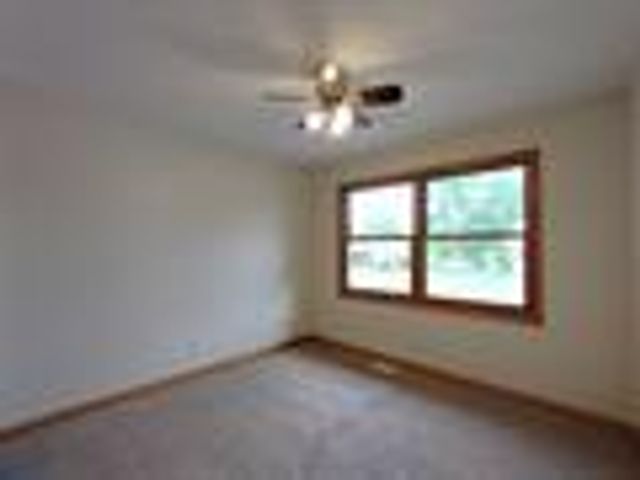 154 Columbia Street NW, Poplar Grove, IL 61065