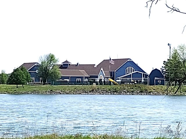 154 Columbia Street NW, Poplar Grove, IL 61065