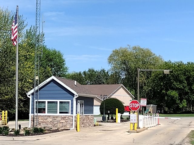 154 Columbia Street NW, Poplar Grove, IL 61065