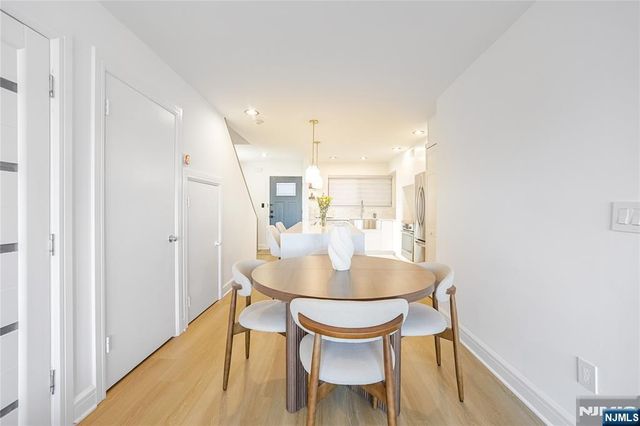 101 State Rt 5 204, Edgewater, NJ 07020