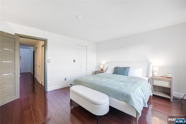 101 State Rt 5 204, Edgewater, NJ 07020