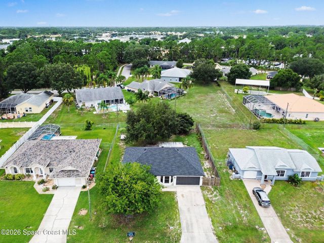 534 Davidson Street SE, Palm Bay, FL 32909