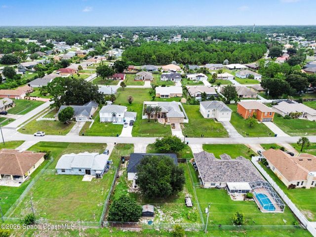 534 Davidson Street SE, Palm Bay, FL 32909